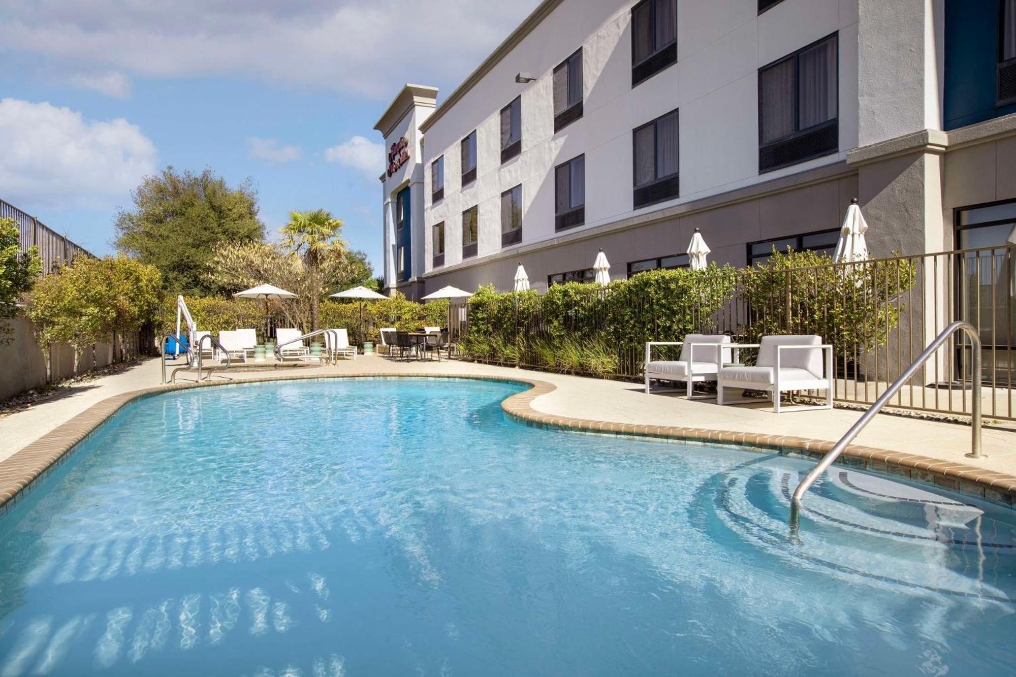 Hampton Inn & Suites Paso Robles Exterior photo