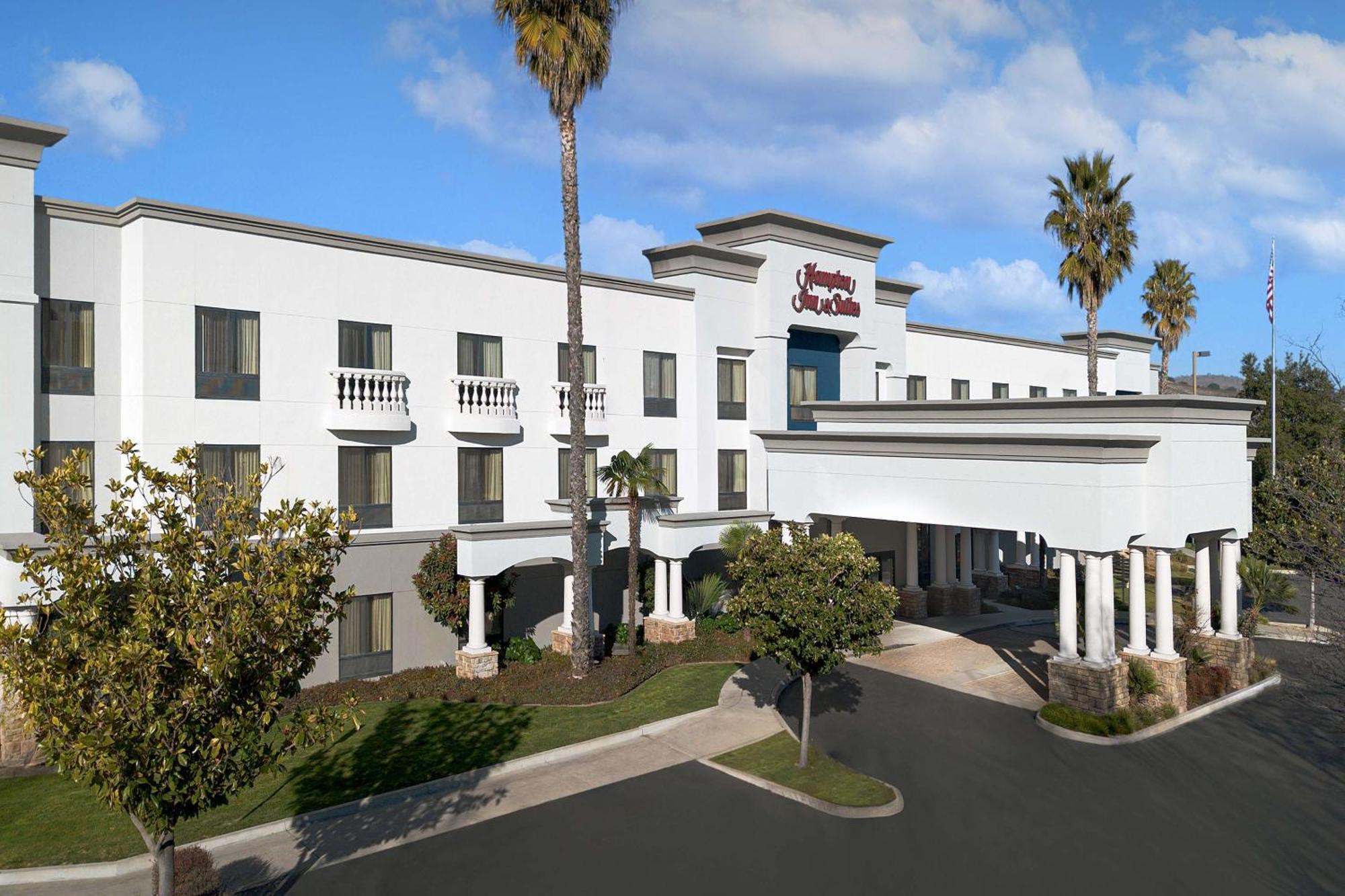 Hampton Inn & Suites Paso Robles Exterior photo