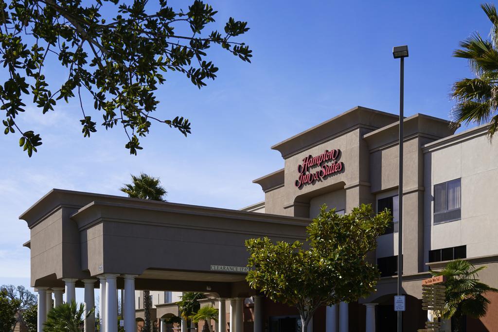 Hampton Inn & Suites Paso Robles Exterior photo